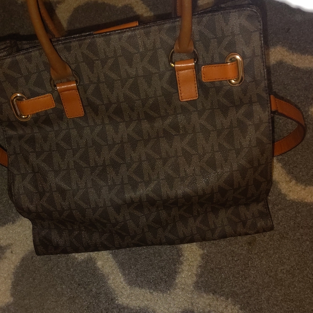 Michael Kors Dark Brown Signature Tote - Picture 4 of 4